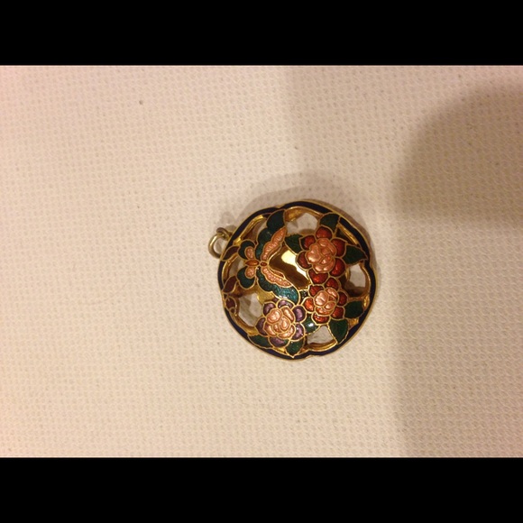 Vintage flower butterfly charm - Picture 4 of 4
